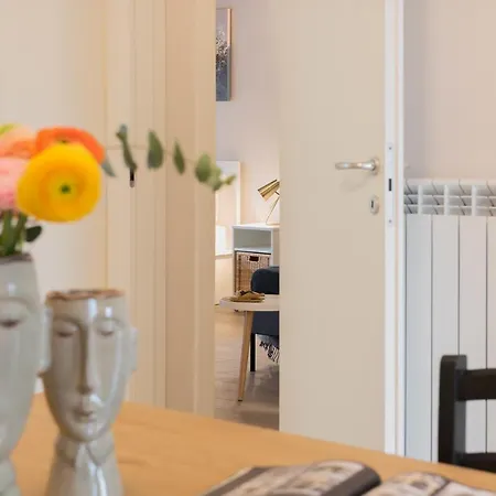 Domusbergamo - Boutique Apartment, Very Spacious Apartment Bergamo