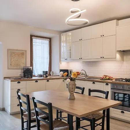 Domusbergamo - Boutique Apartment, Very Spacious * Bergamo